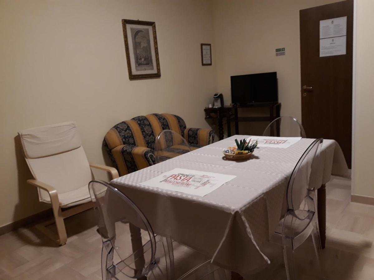 L'Antico Monastero Bed and Breakfast Sant'Agata di Puglia Eksteriør billede